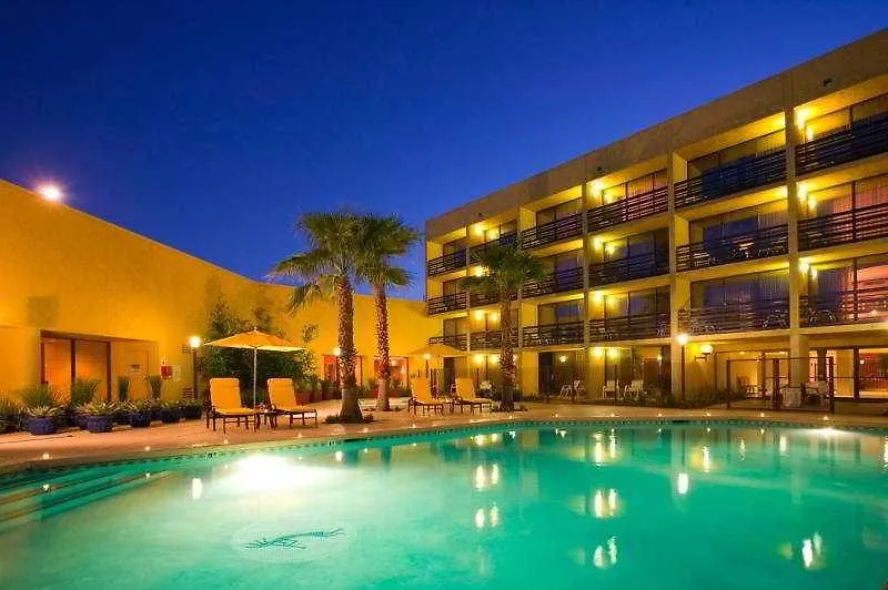 Four Points By Sheraton Phoenix North Hotel